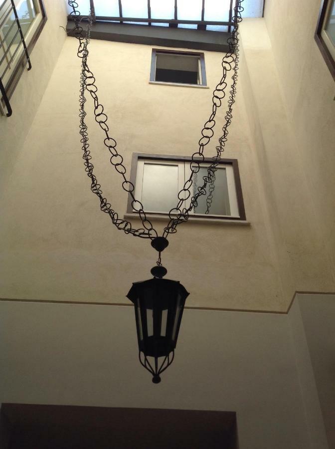 Vucciria 57 Locazione Turistica Nel Cuore Pulsante Della Movida! Apartment Palermo Bagian luar foto