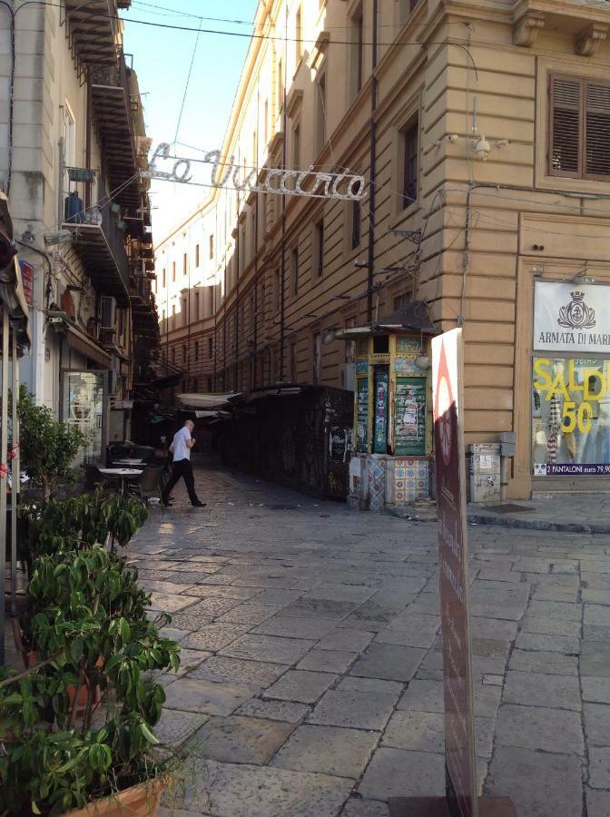 Vucciria 57 Locazione Turistica Nel Cuore Pulsante Della Movida! Apartment Palermo Bagian luar foto