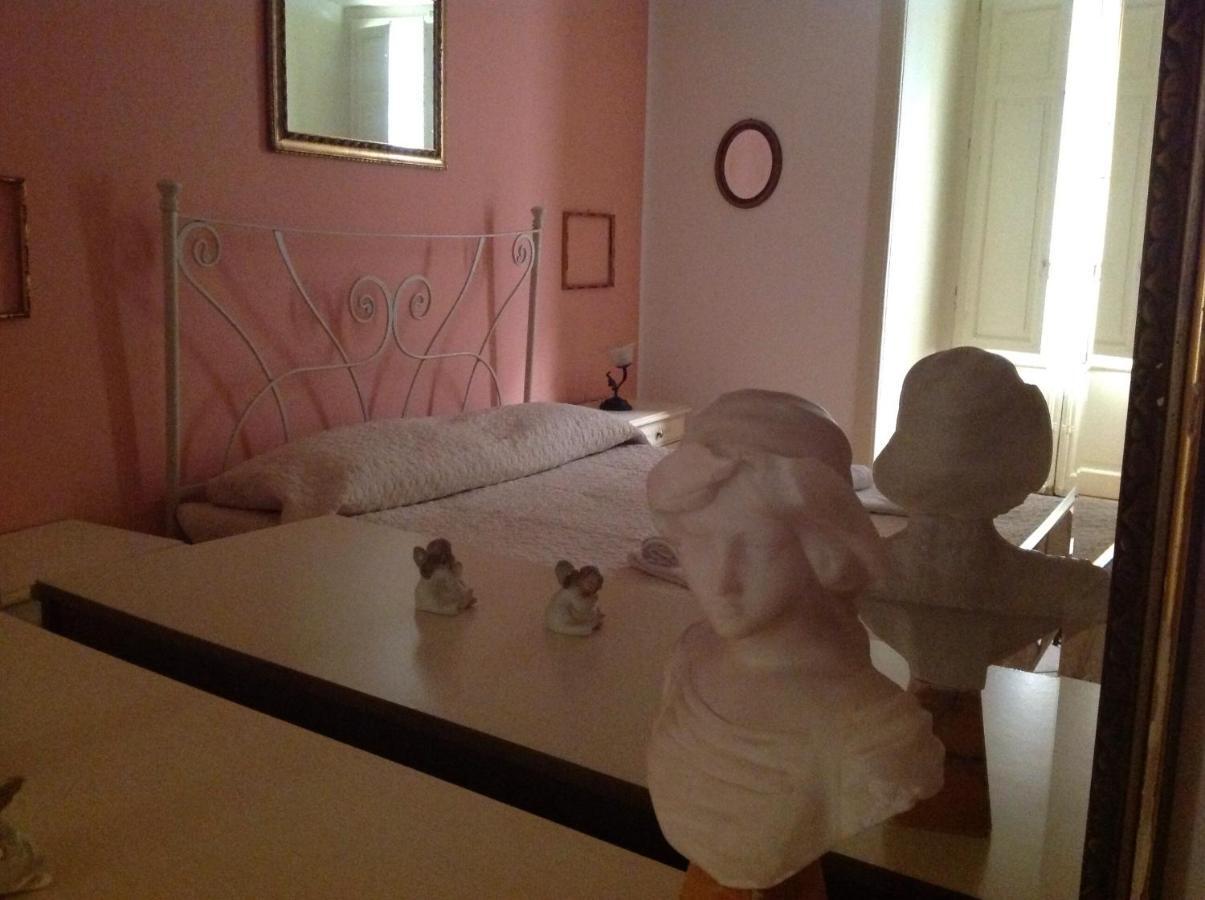 Vucciria 57 Locazione Turistica Nel Cuore Pulsante Della Movida! Apartment Palermo Bagian luar foto