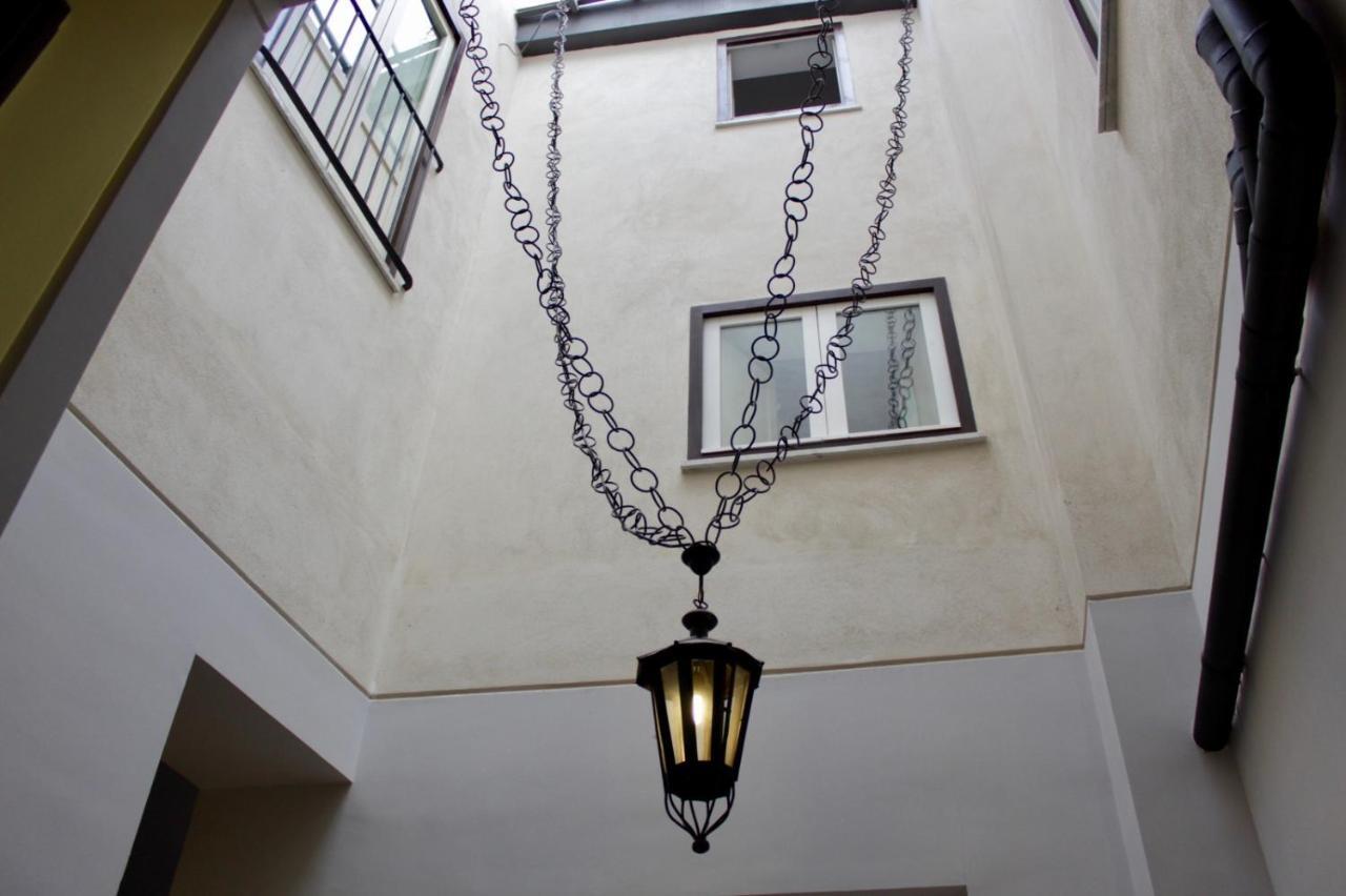 Vucciria 57 Locazione Turistica Nel Cuore Pulsante Della Movida! Apartment Palermo Bagian luar foto