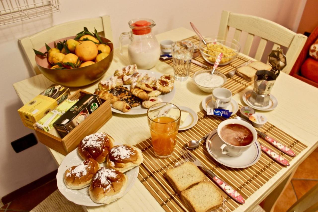 Vucciria 57 Locazione Turistica Nel Cuore Pulsante Della Movida! Apartment Palermo Bagian luar foto