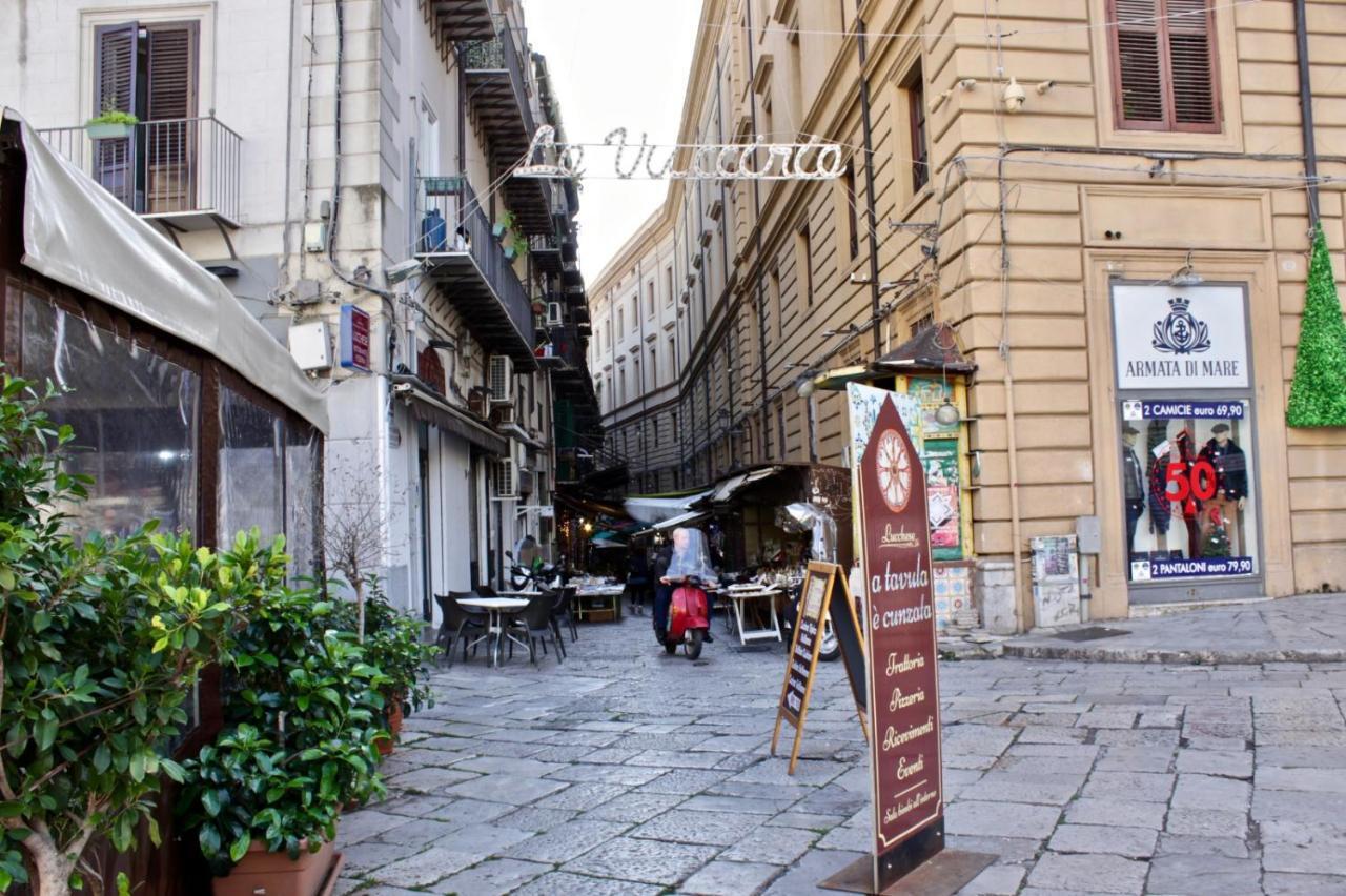 Vucciria 57 Locazione Turistica Nel Cuore Pulsante Della Movida! Apartment Palermo Bagian luar foto